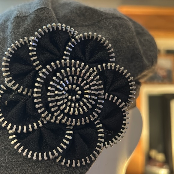 Newsboy cap - Picture 2 of 9